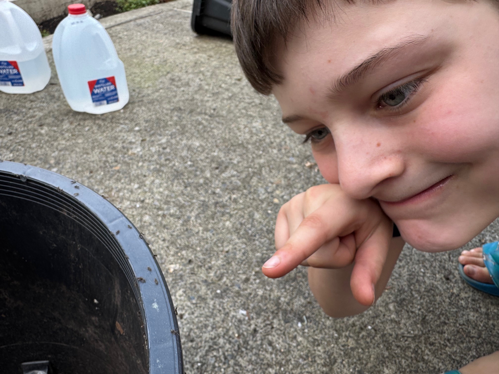 Malcolm pointing at bugs